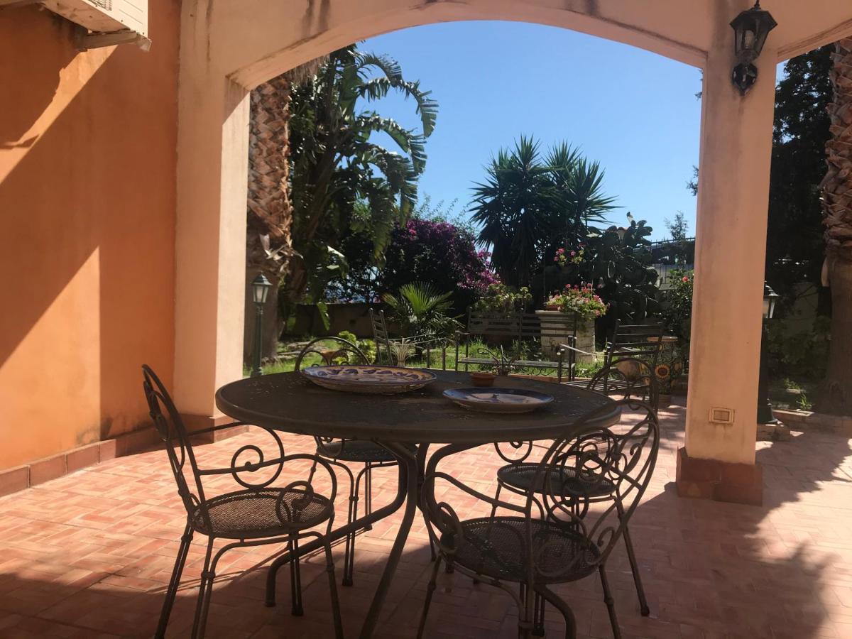 Villa Grace Патти Экстерьер фото