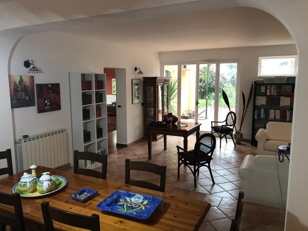 Villa Grace Патти Экстерьер фото